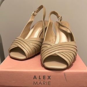 SUPER COMFY! Alex Marie Golden Ivory heels